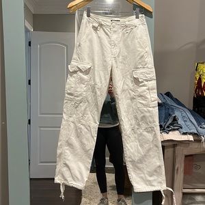 Forever21 xs white cargo pants